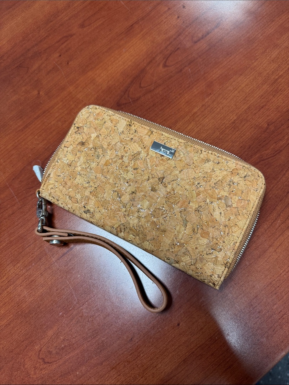 Jewell by thirty one wallet // 081639